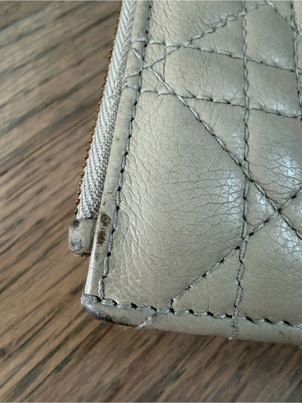 Dior 2023 Caro Dahlia Leather Wallet - Taupe